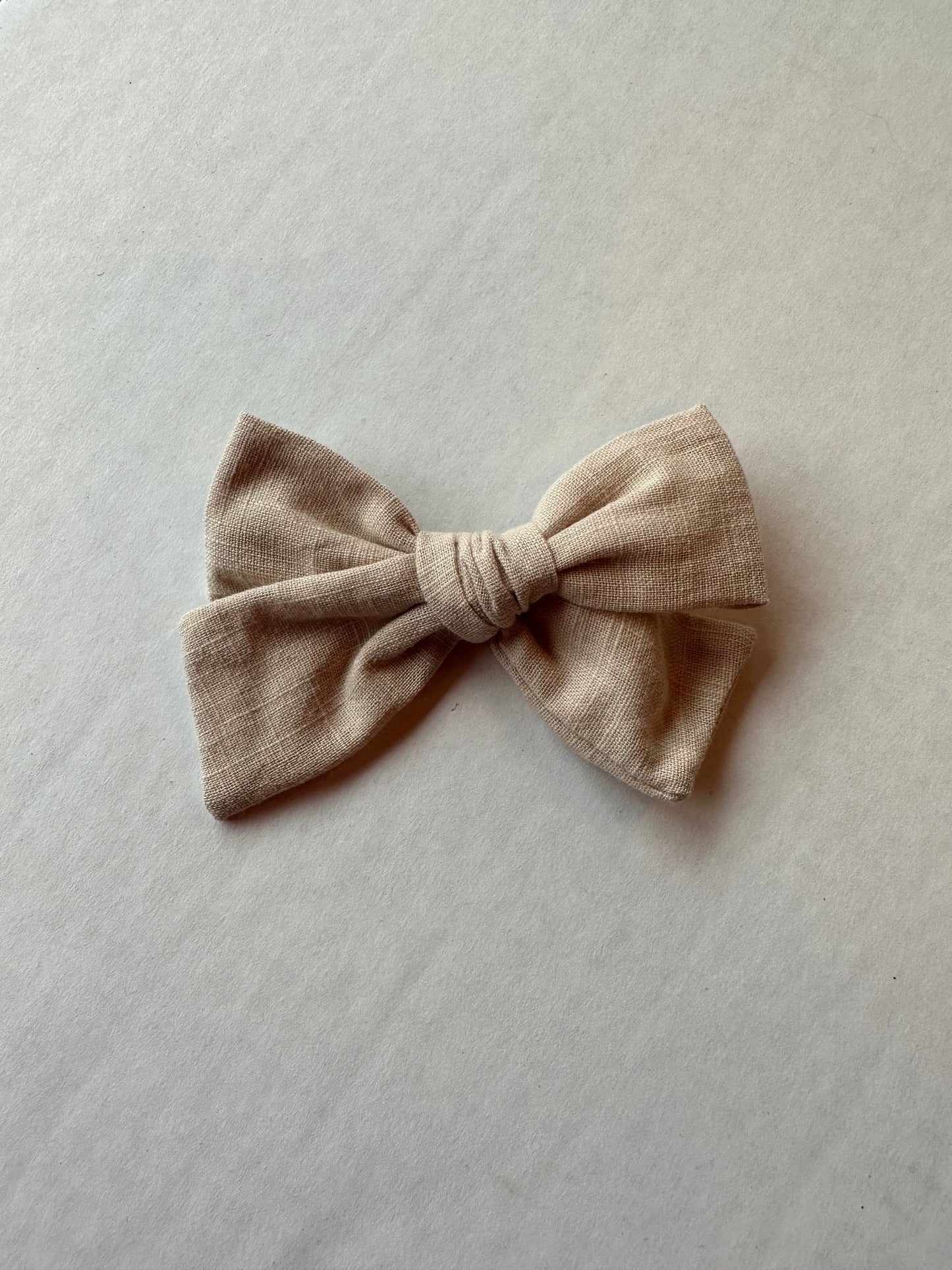 Linen Bow - Tan