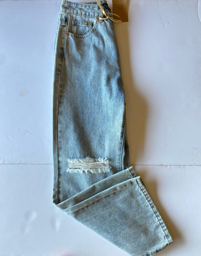 Light Wash Boyfriend Jeans