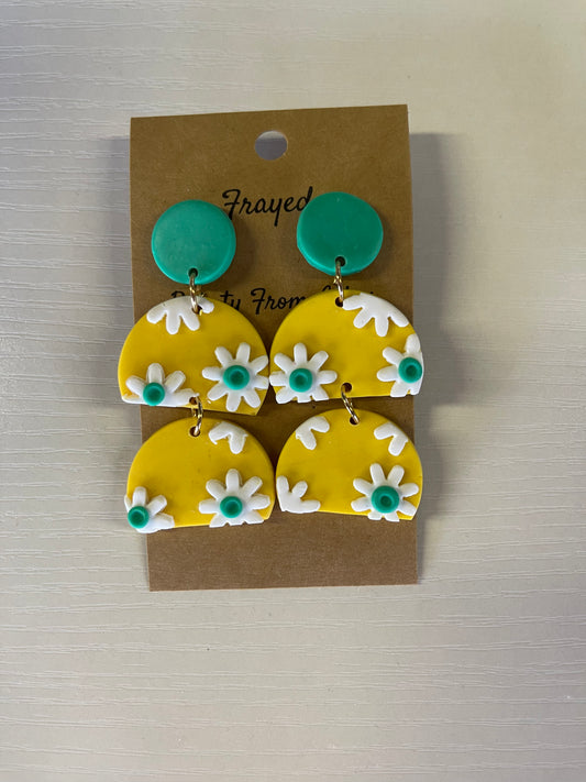 ‘Flower Power' earrings in yellow